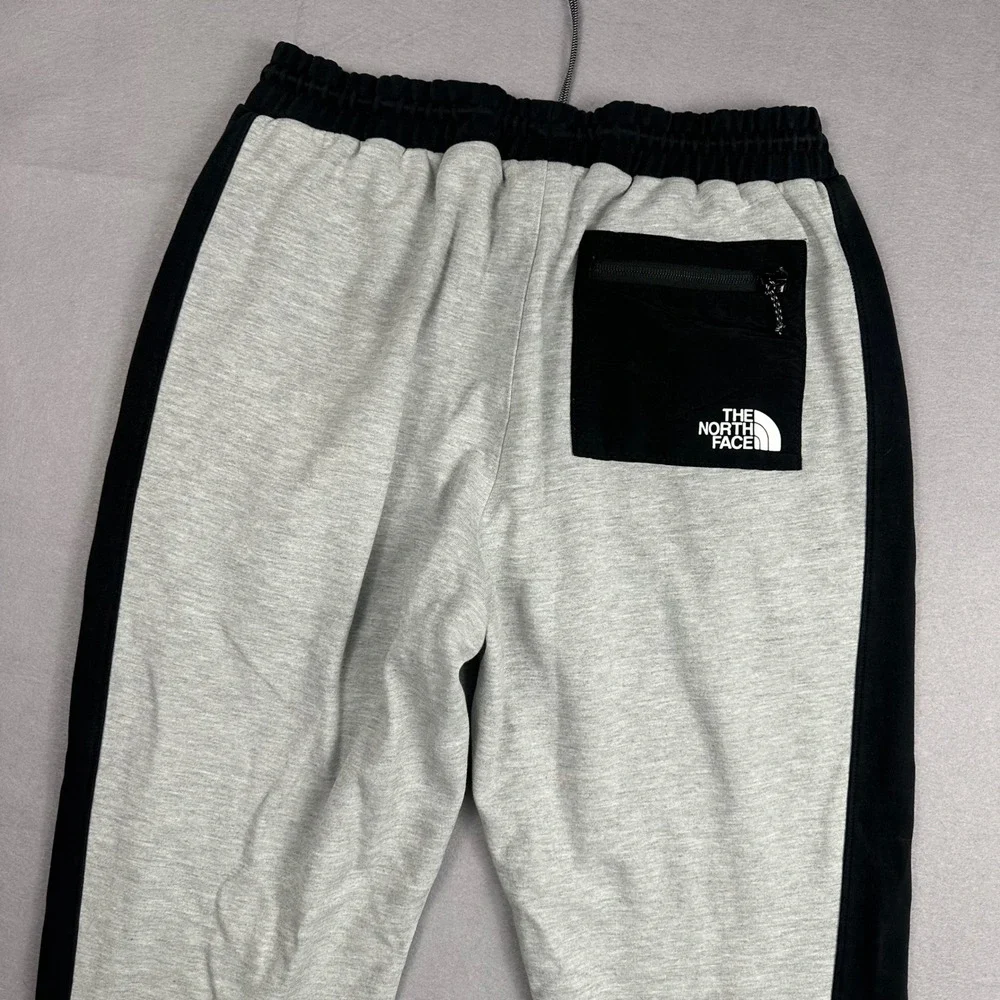 The North Face Mens Joggers Grey Black Colorblock Sweatpants A7UQ1 Size Medium